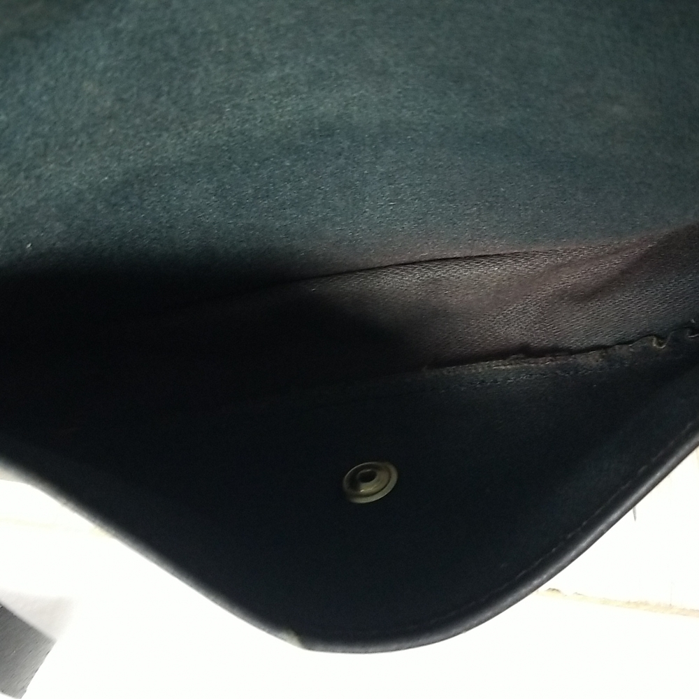 DOONEY AND BOURKE VINTAGE CROSSBODY SIGNATURE LOG - Picture 6 of 8